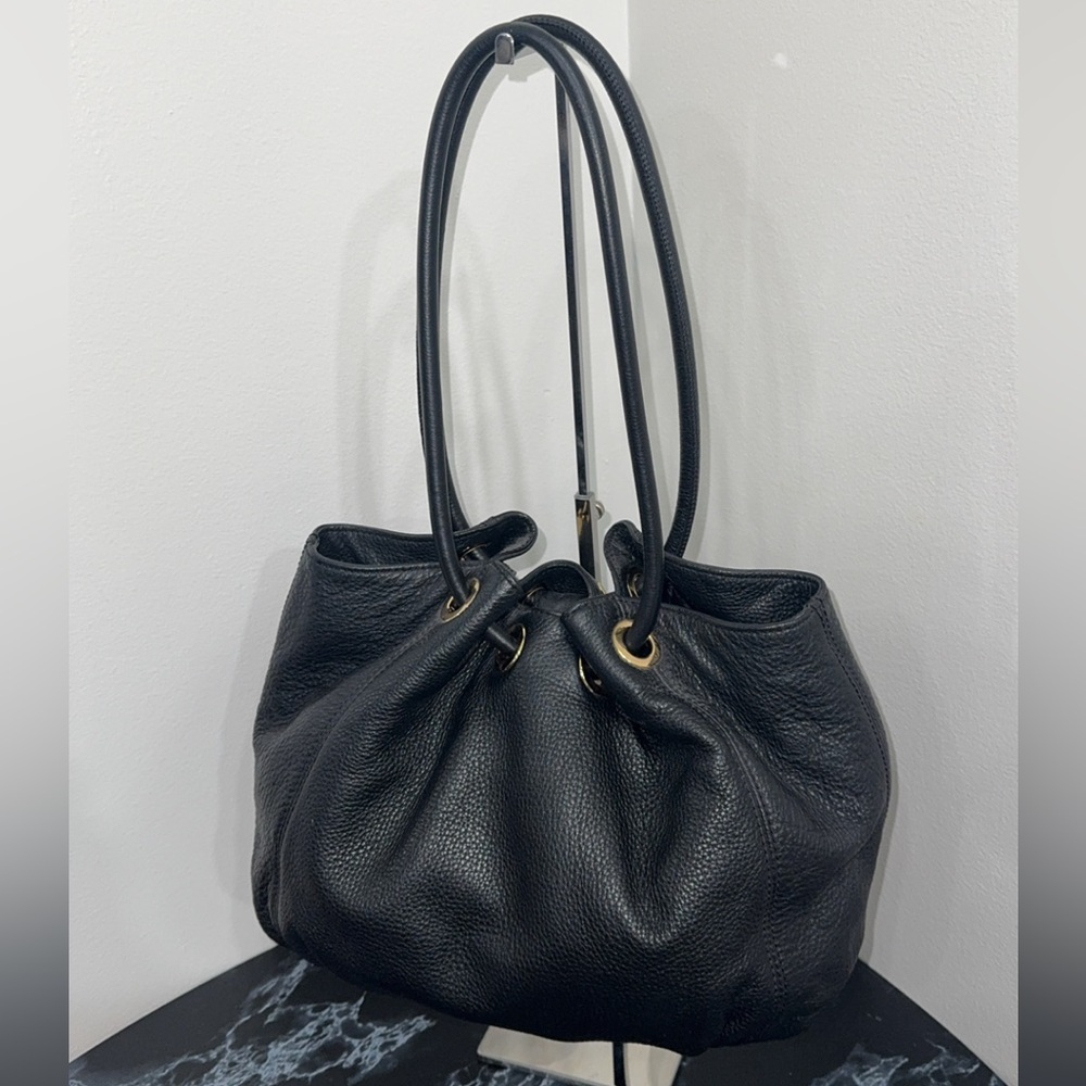 Women’s Handbag Michael Michael Kors
Black Tassel Leather Shoulder Bag AUTHENTIC - Picture 6 of 9